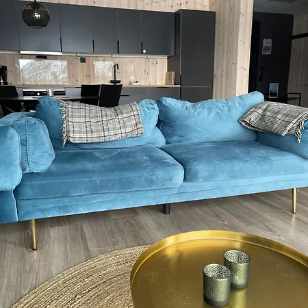 Ski-in & Out Totten Two Bedrooms *